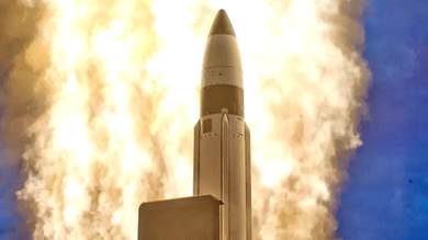 استخدمته أميركا لأول مرة قبل أيام.. ما هو صاروخ SM-3؟